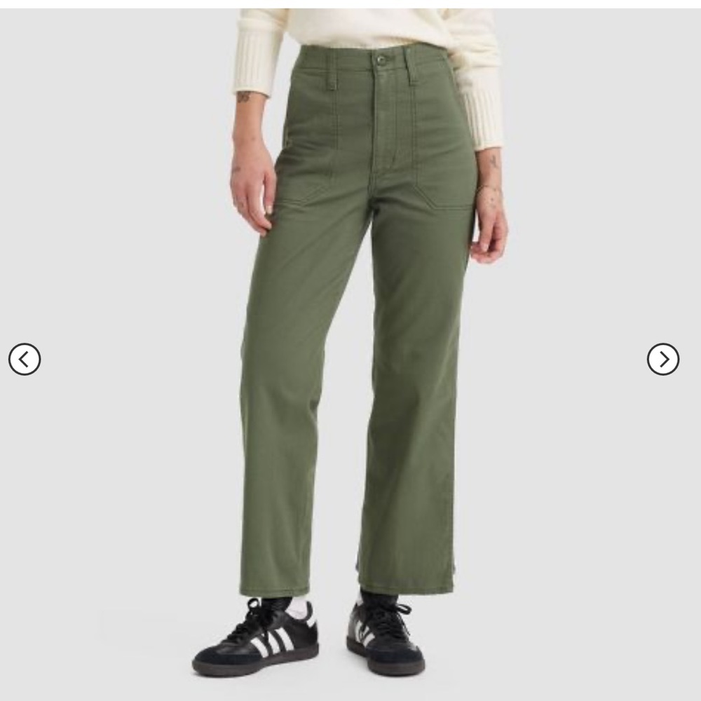 Levi's® Women's High-Rise Wedgie Straight Cropped Jeans